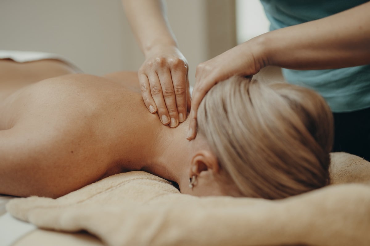 Nackenmassage Therme Eins
